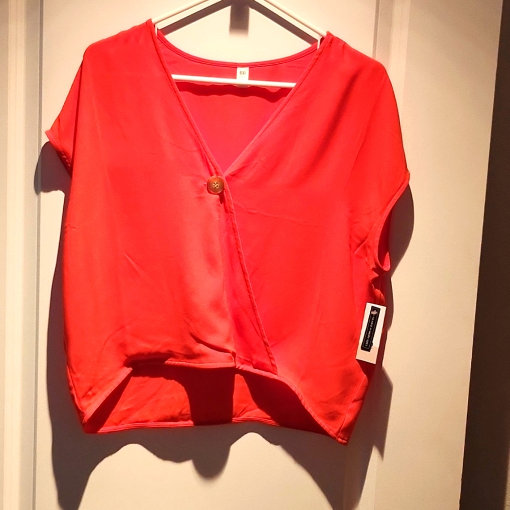 NWT coral color